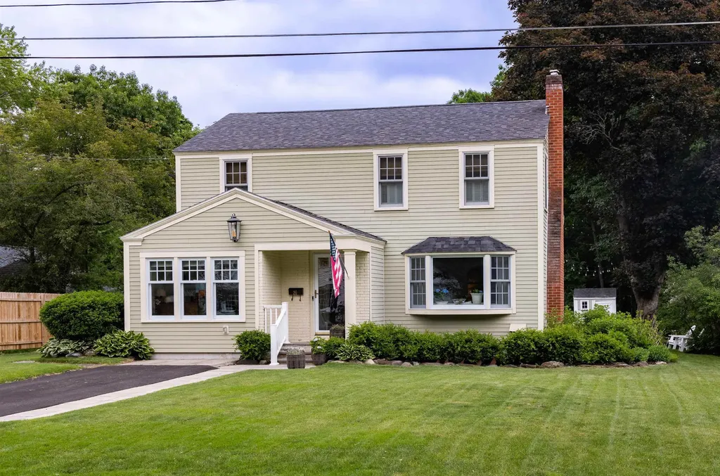 26 Victoria Drive South Burlington VT 05403