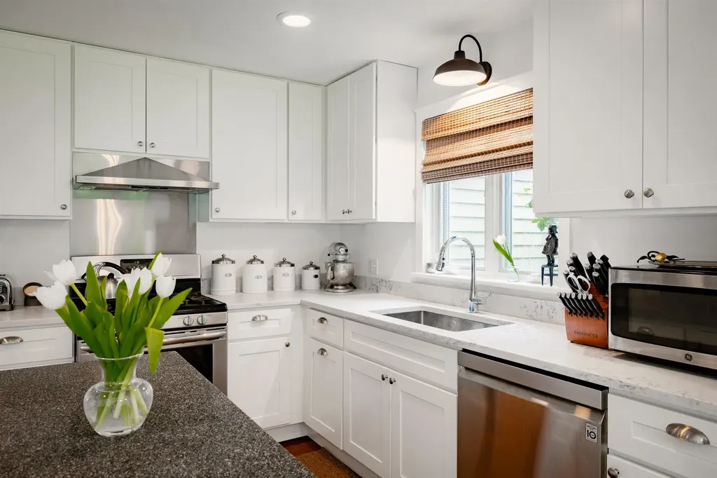26 Victoria Drive South Burlington VT 05403
