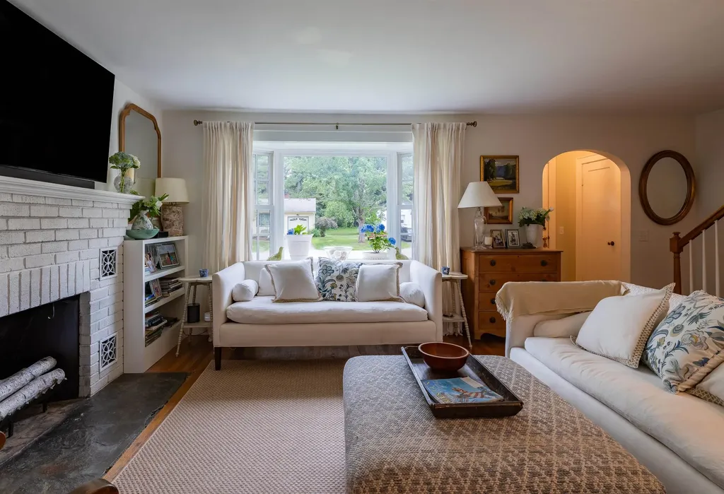 26 Victoria Drive South Burlington VT 05403