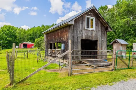 3223 County Road Windsor VT 05089