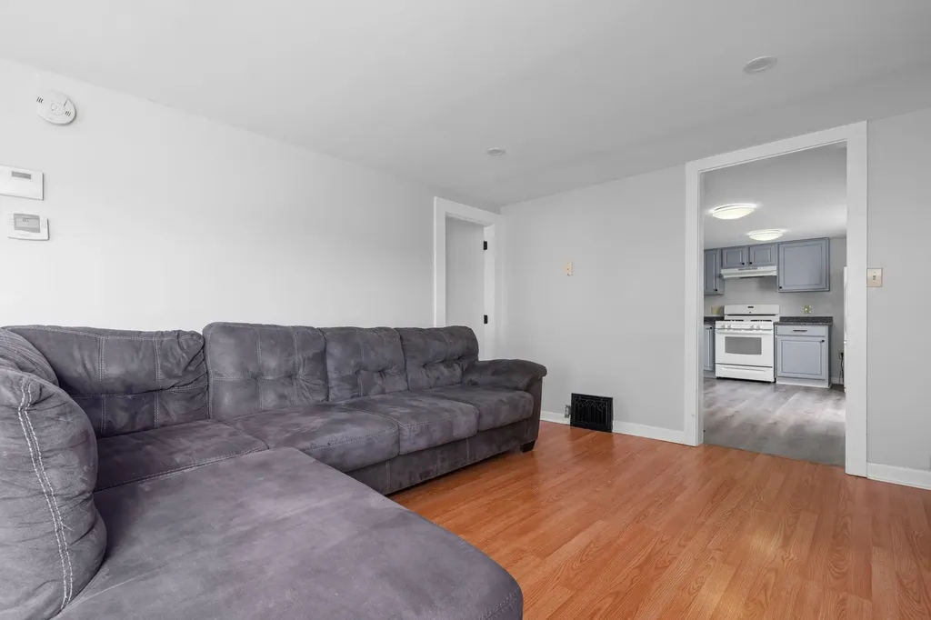 54 Chandler Street Nashua NH 03064