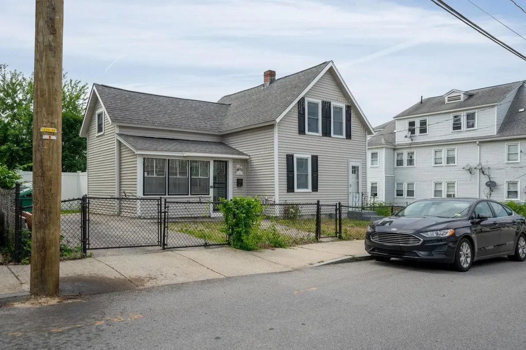 54 Chandler Street Nashua NH 03064