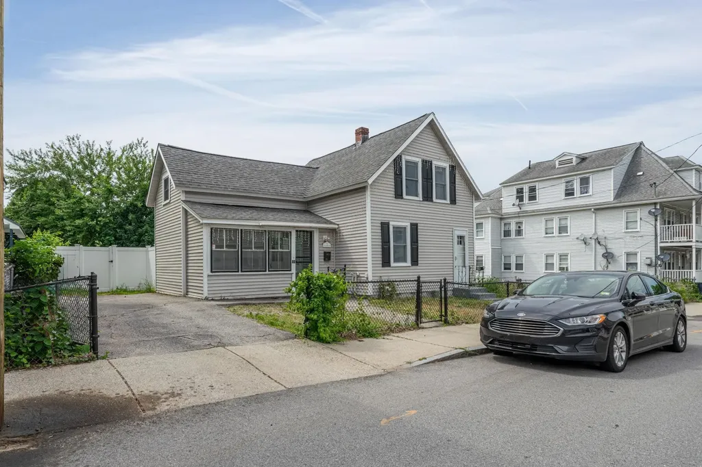 54 Chandler Street Nashua NH 03064