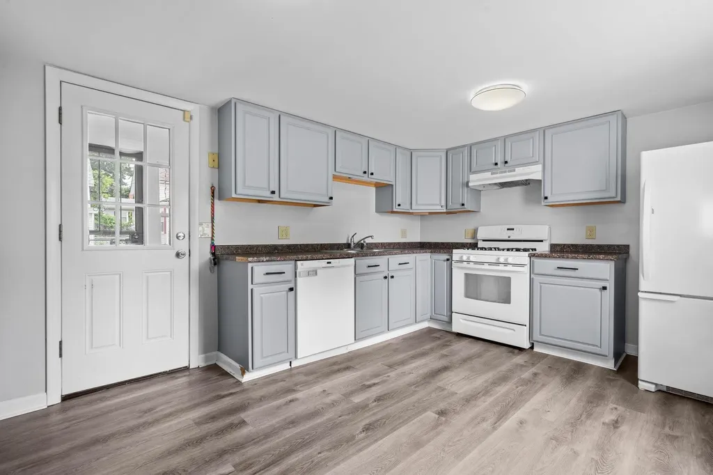 54 Chandler Street Nashua NH 03064