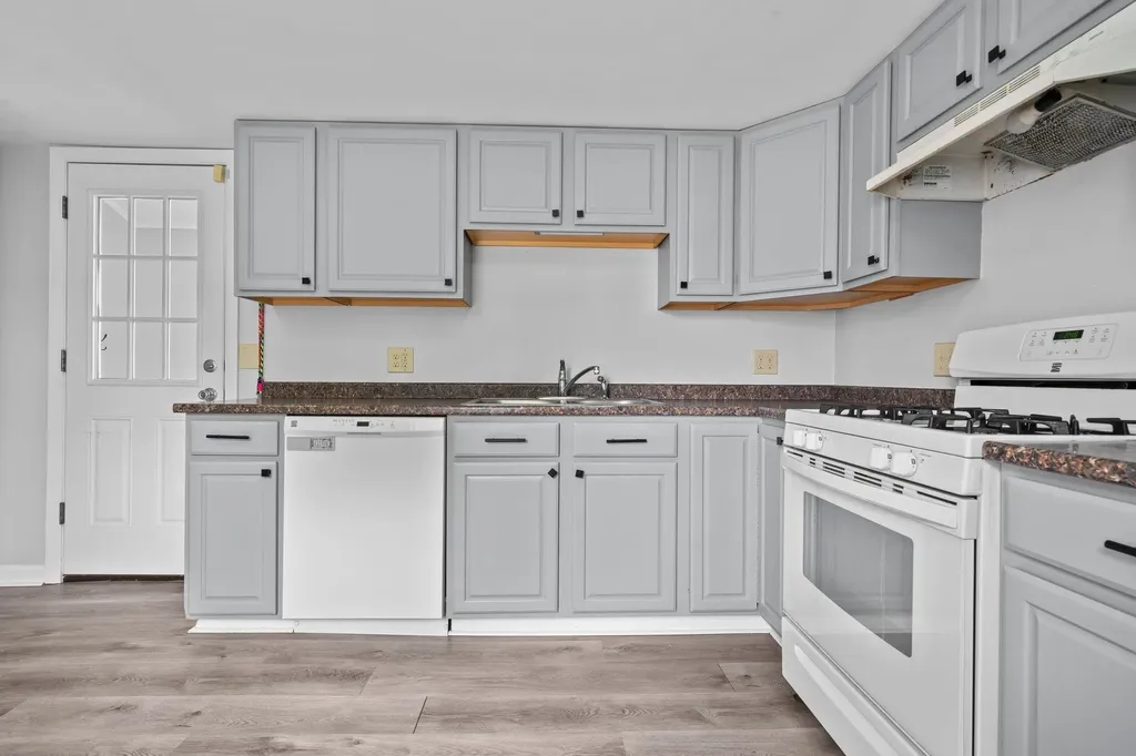 54 Chandler Street Nashua NH 03064