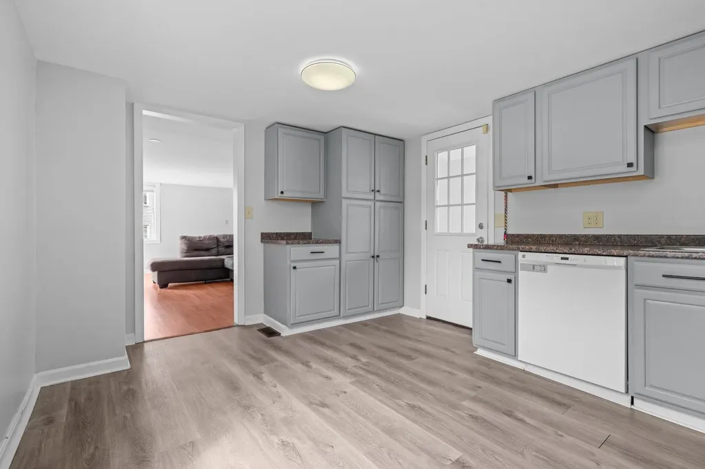 54 Chandler Street Nashua NH 03064