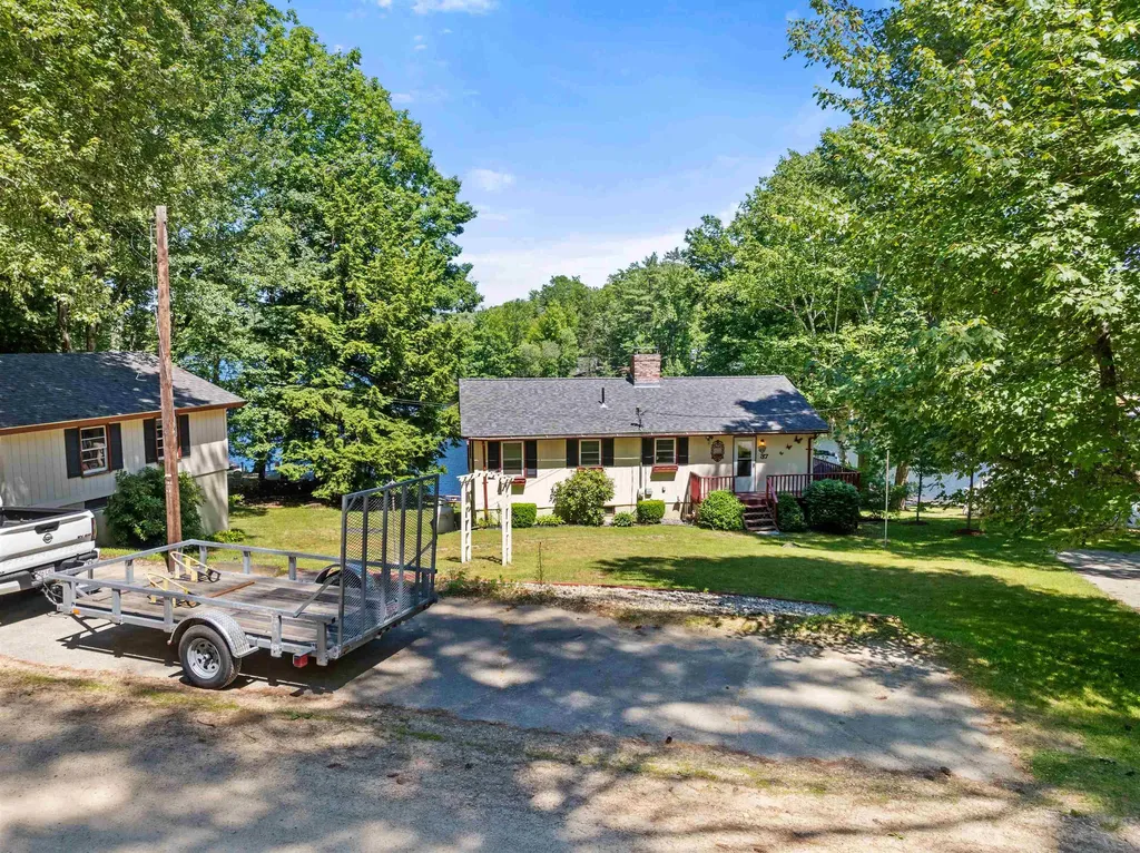 37 Dam Site Road Barnstead NH 03225