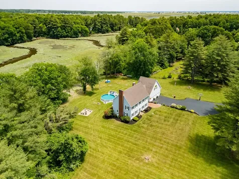 20 Brimmer Lane Hampton Falls NH 03844