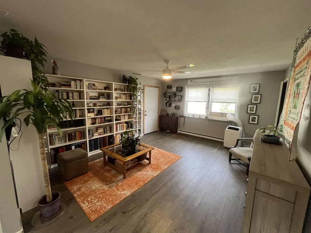 223 Sherwood Square Essex Junction VT 05452