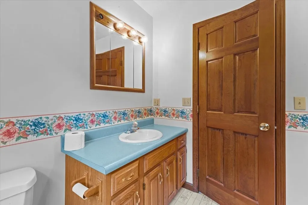 37 Deer Run Milton VT 05468