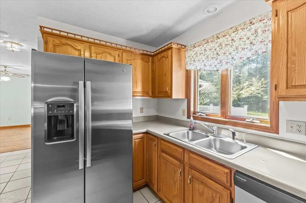 37 Deer Run Milton VT 05468