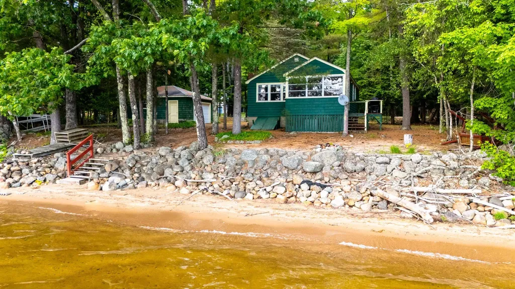 20 Sunset Road Freedom NH 03836