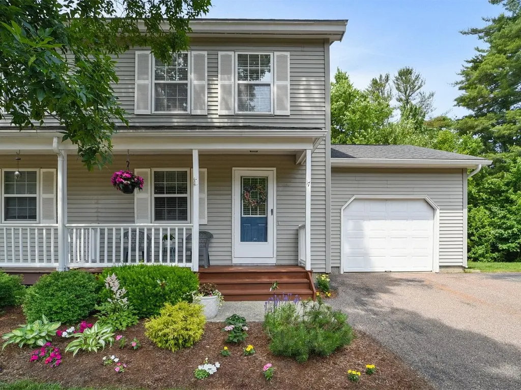 17 Pointe Drive Essex Junction VT 05452