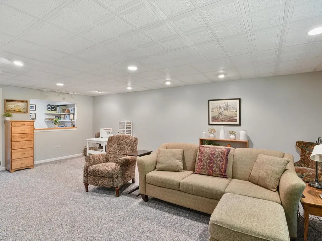 17 Pointe Drive Essex Junction VT 05452