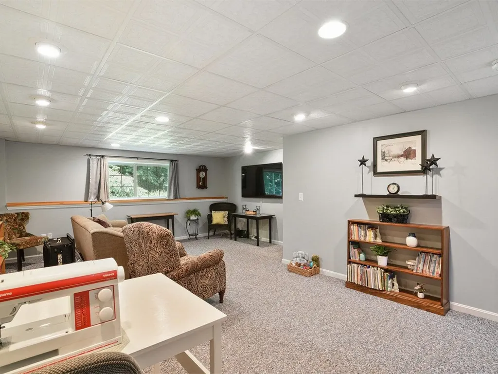 17 Pointe Drive Essex Junction VT 05452