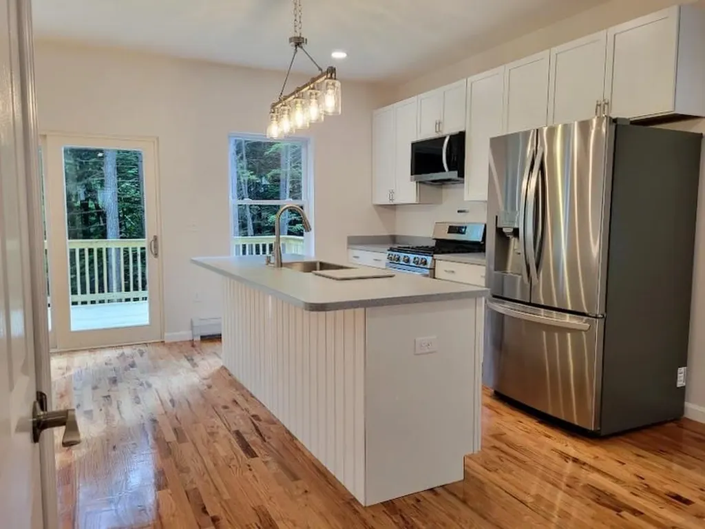 56 Huntington Drive Hillsborough NH 03244