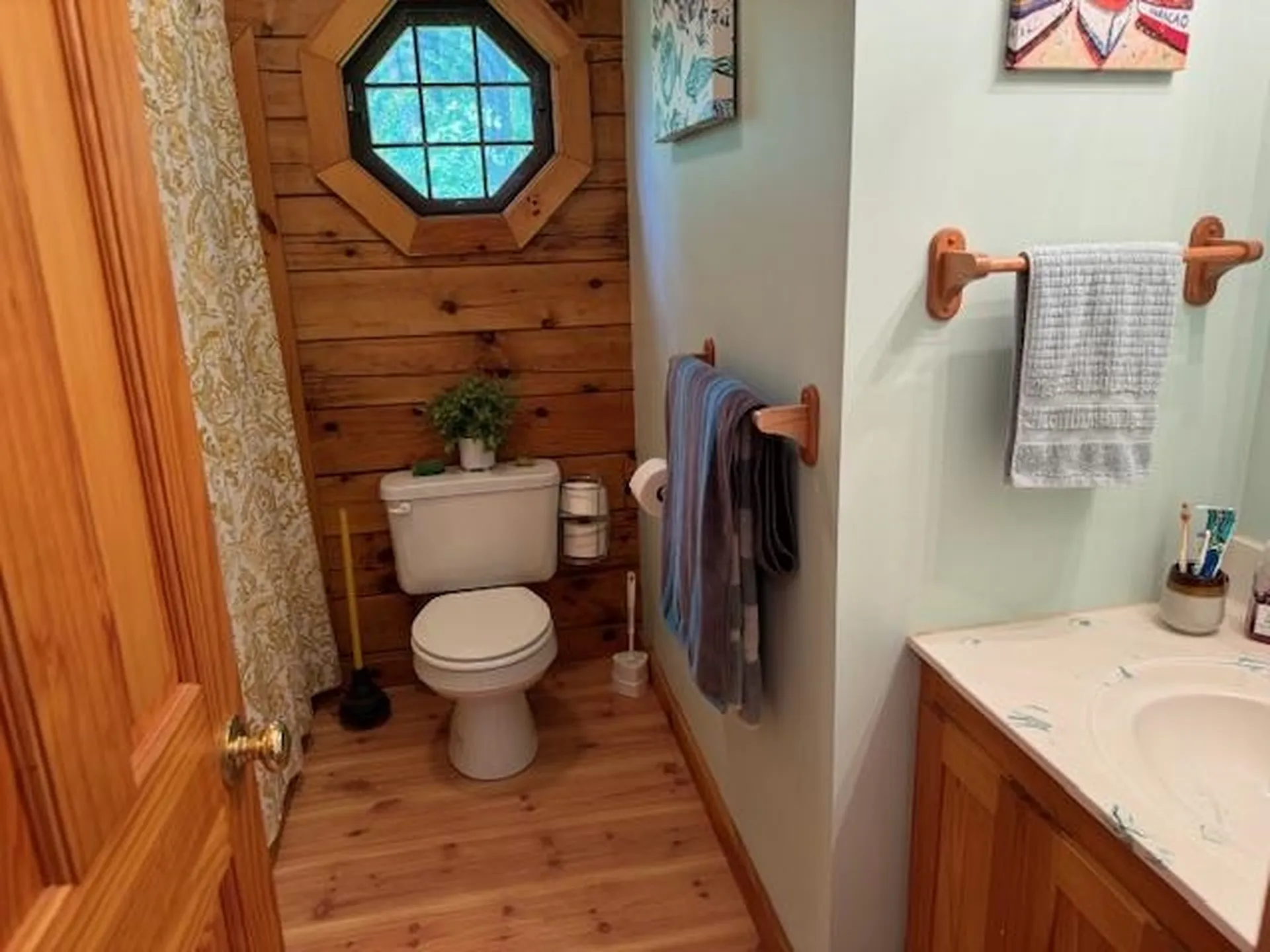 30 Chipmans Point Road Orwell VT 05760
