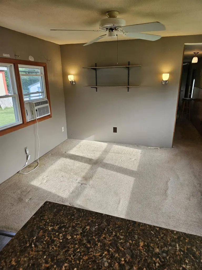 16 Madison Place Claremont NH 03743