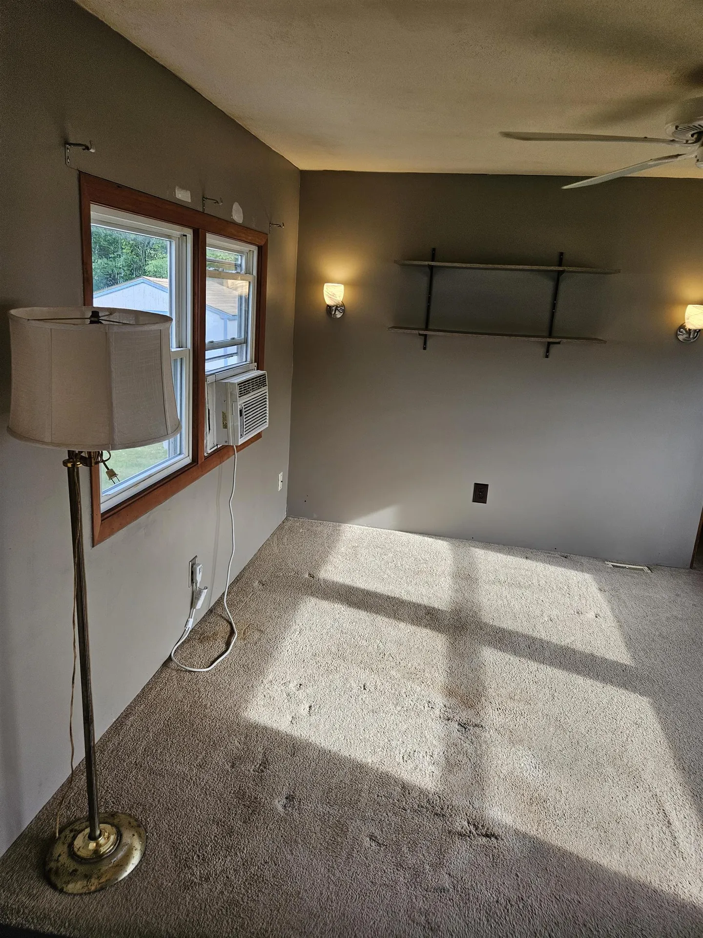 16 Madison Place Claremont NH 03743
