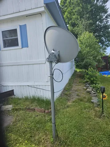16 Madison Place Claremont NH 03743