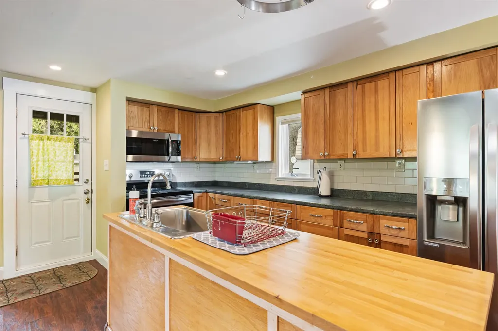 11 Champlain Place Winooski VT 05404