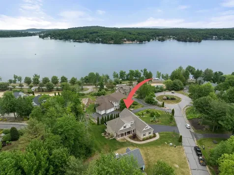 26 Teddington Way Laconia NH 03246