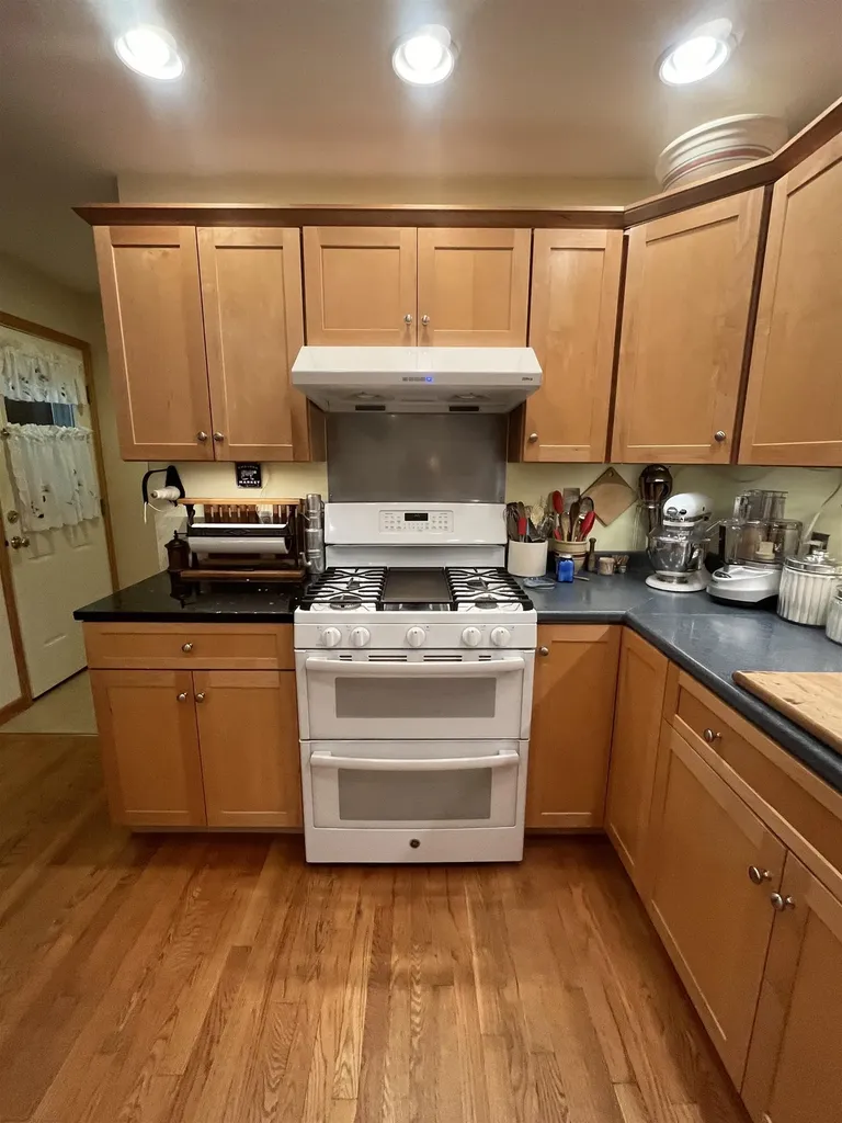 29 Foster Road Essex VT 05452