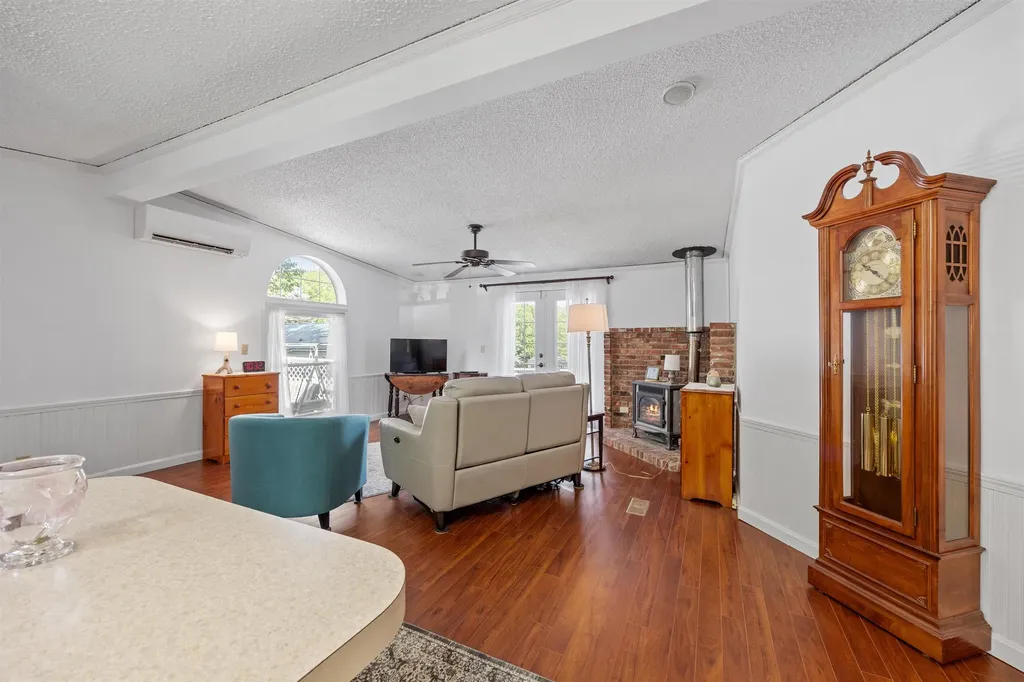 142 Randlett Drive Laconia NH 03246
