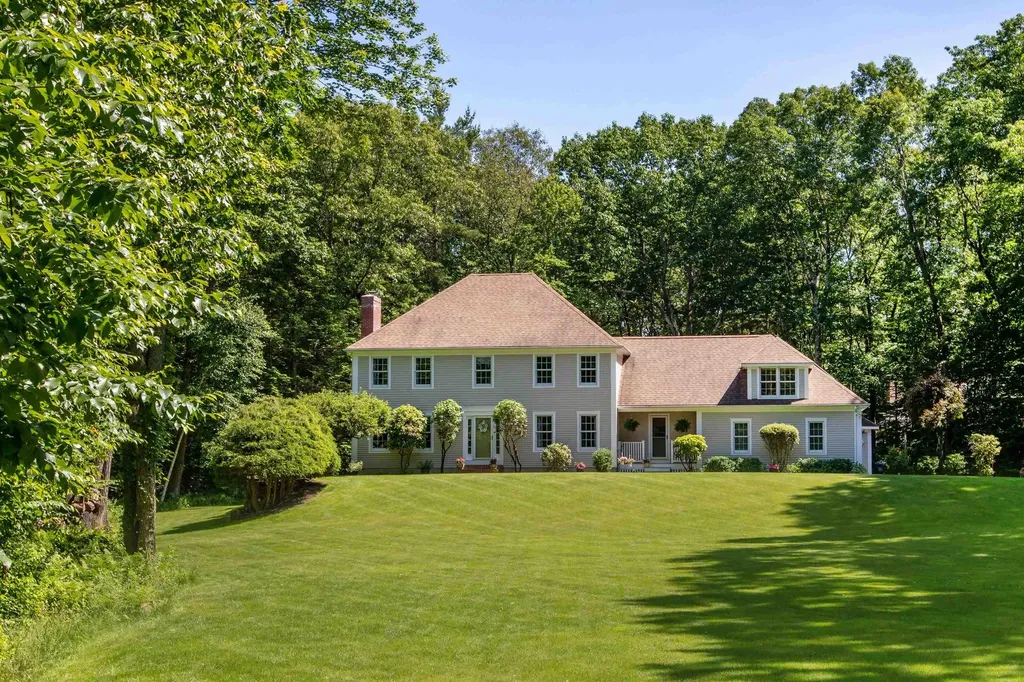 64 Gale Road Hampton NH 03842