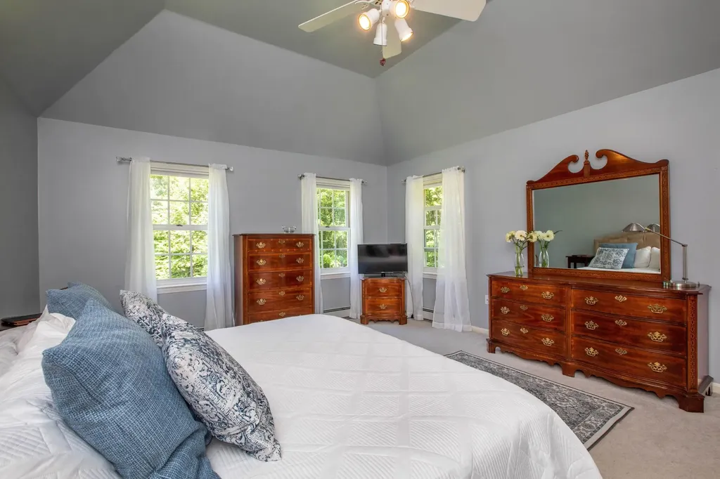 64 Gale Road Hampton NH 03842