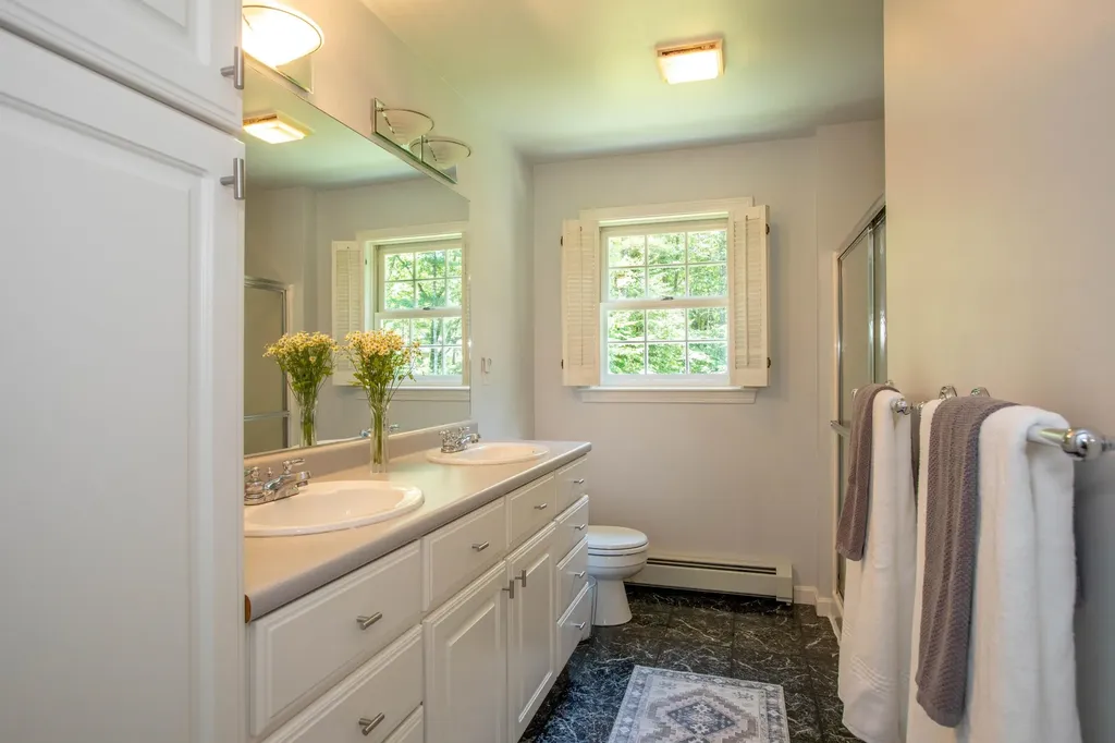 64 Gale Road Hampton NH 03842