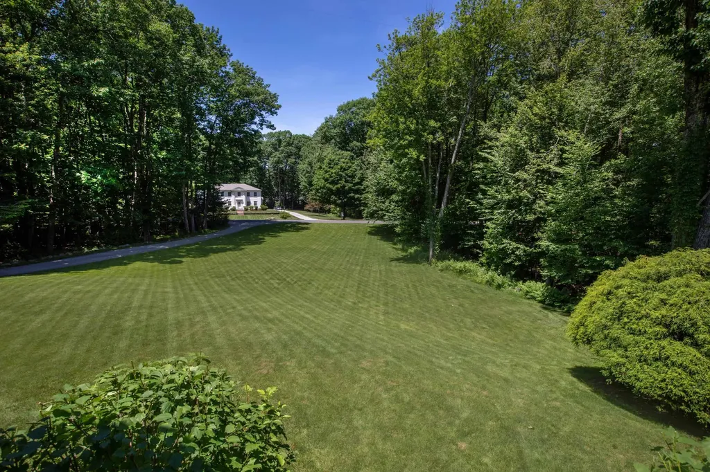 64 Gale Road Hampton NH 03842