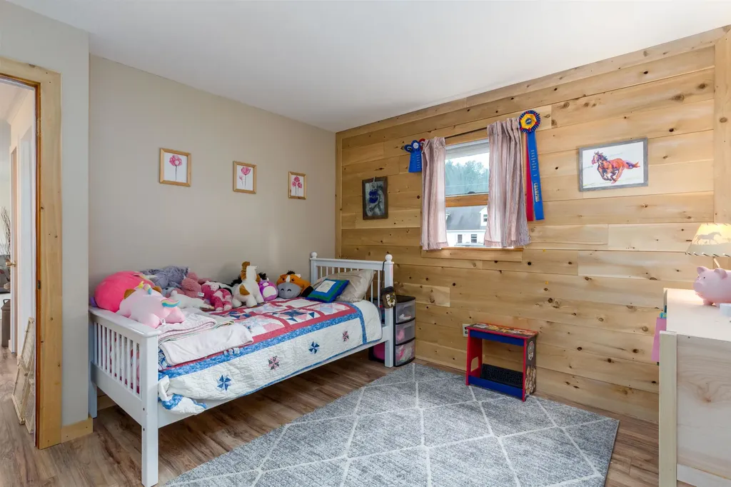173 Sand Hill Road Essex VT 05452