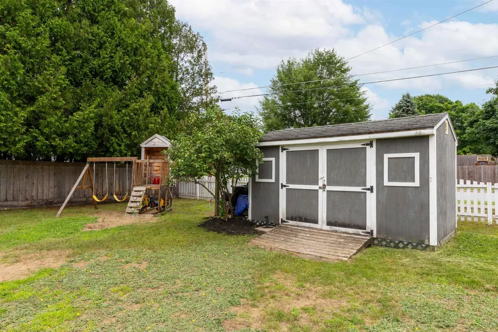 173 Sand Hill Road Essex VT 05452