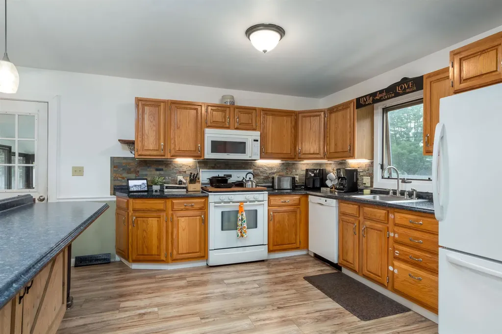 173 Sand Hill Road Essex VT 05452