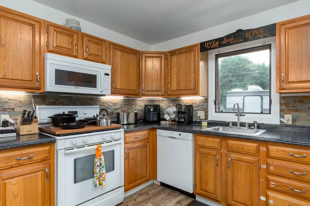 173 Sand Hill Road Essex VT 05452