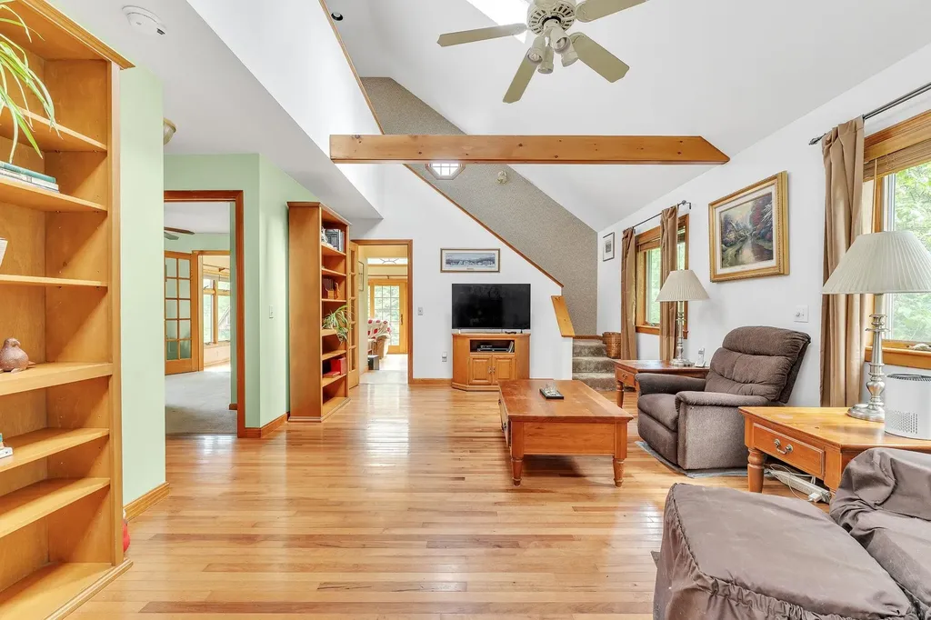 193 Phillips Road East Montpelier VT 05651-4521