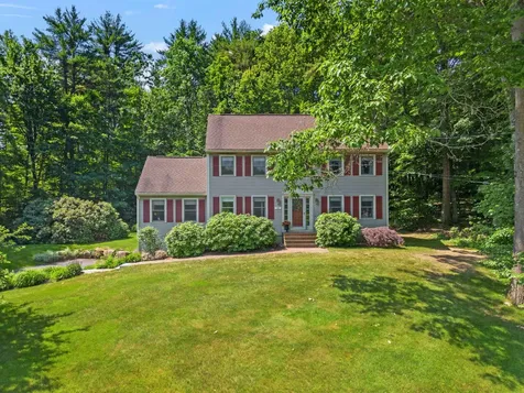 22 Cedar Lane Bow NH 03304