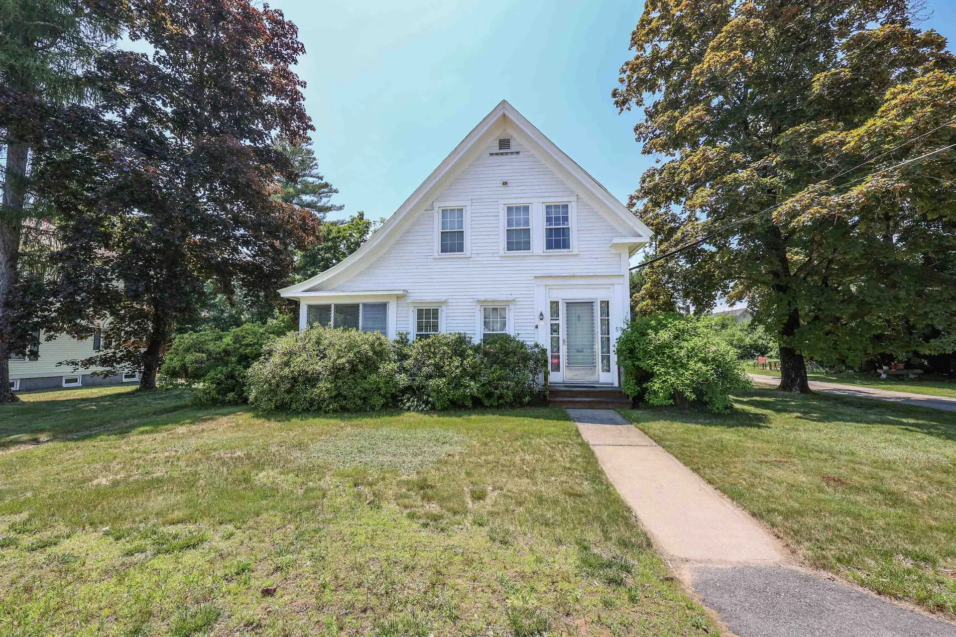 55 N Mast Street Goffstown NH 03045