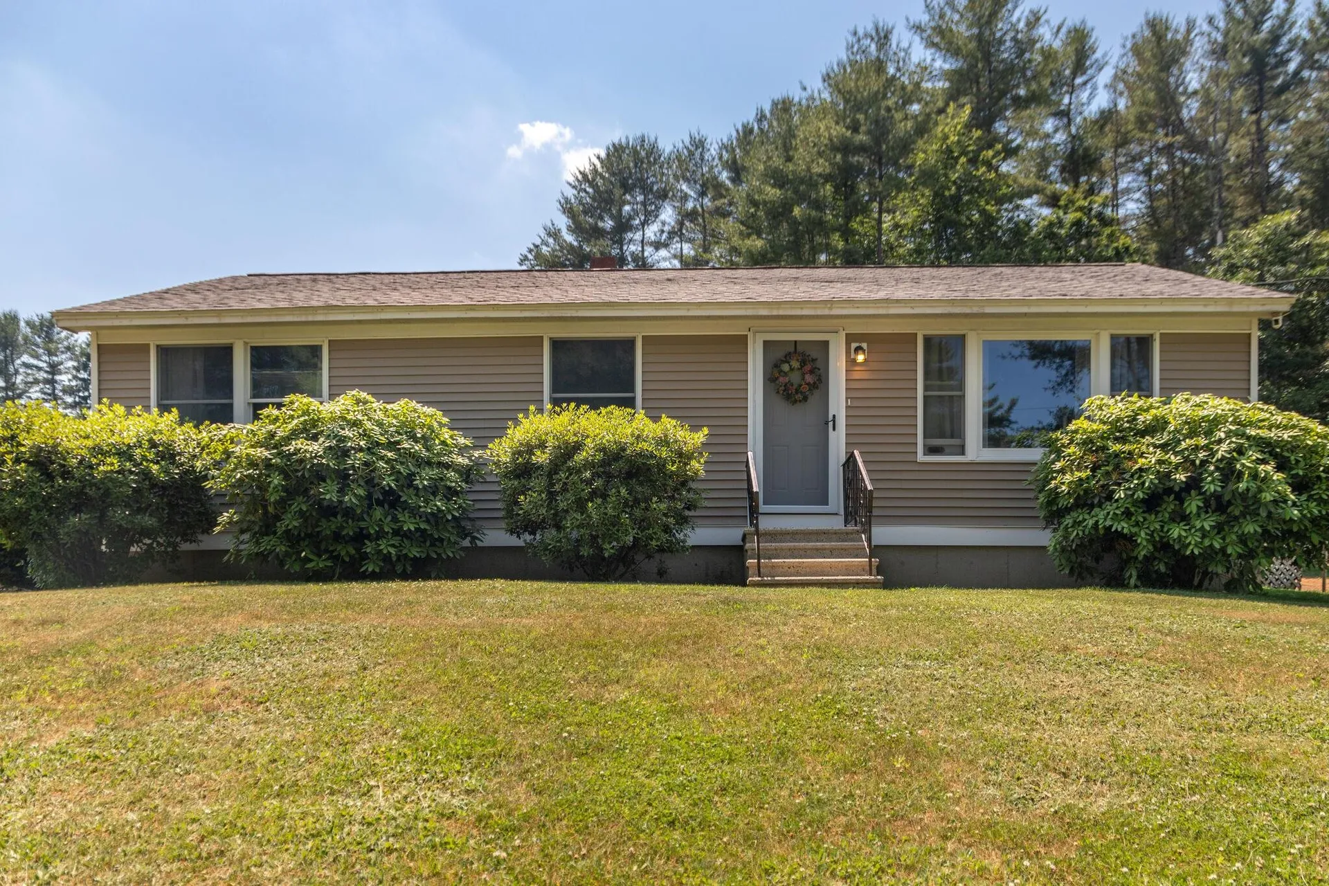 51 South Road Londonderry NH 03053