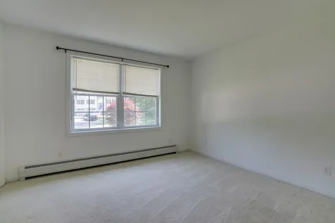 35 Regency Court Rochester NH 03867