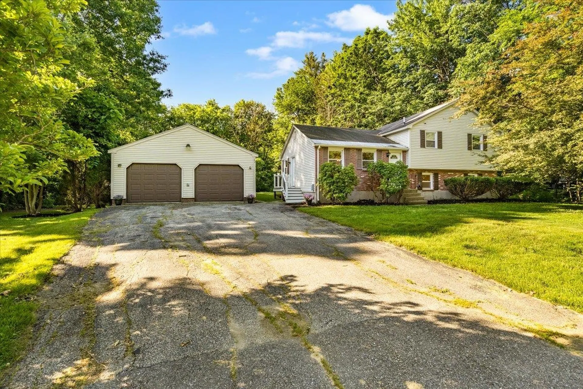 22 Clay Street Merrimack NH 03054