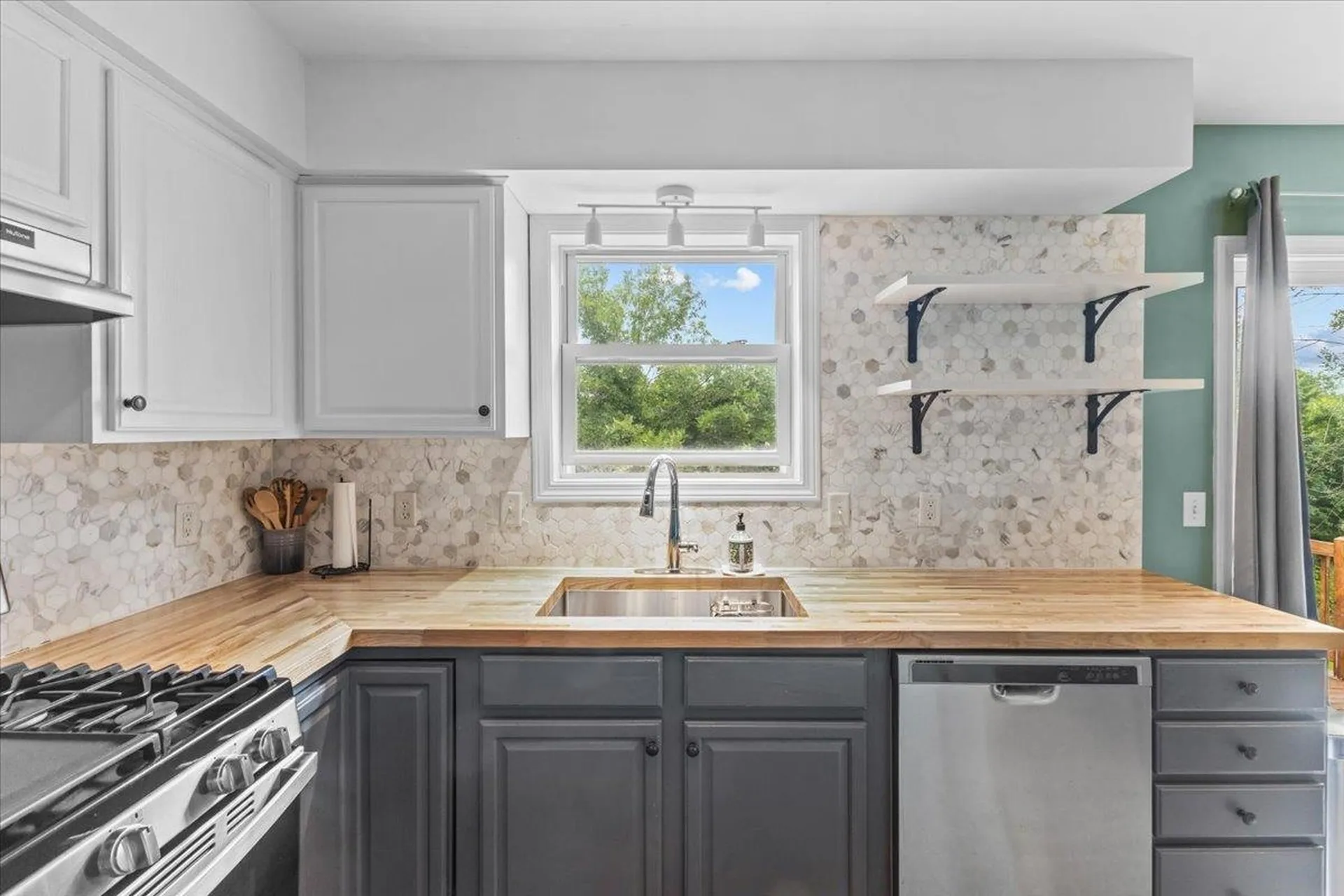 4 Hatch Hill Grand Isle VT 05458