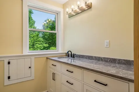 272 Bicknell Hill Road Tunbridge VT 05077