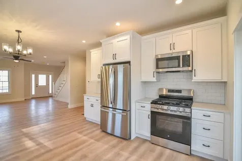 3 Bent Grass Circle Kingston NH 03848