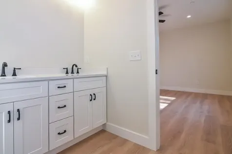 3 Bent Grass Circle Kingston NH 03848