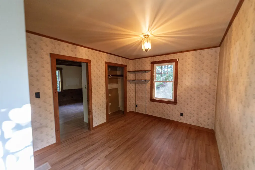 91 Water Street Rumney NH 03266