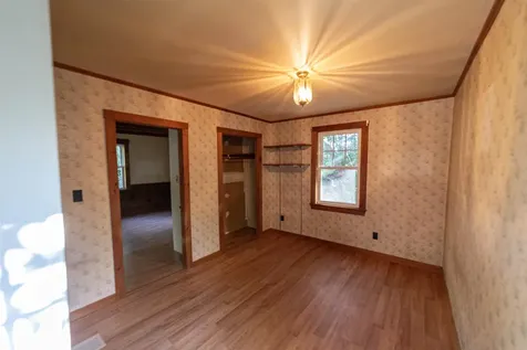 91 Water Street Rumney NH 03266