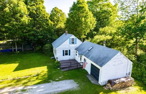 91 Water Street Rumney NH 03266