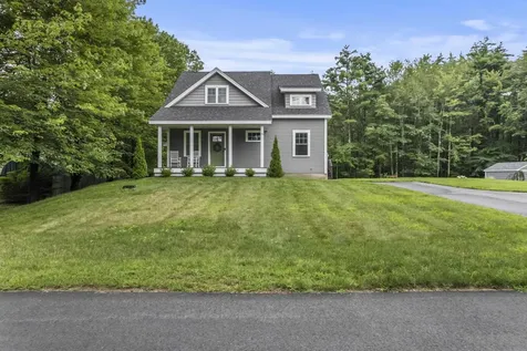 26 Cemetery Road Somersworth NH 03878
